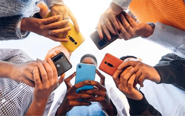people holding smartphones